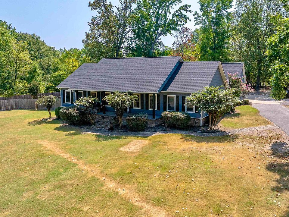 1st image of 101 Leatherwood Cir