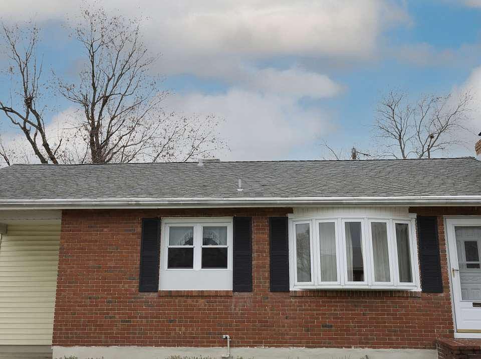 1st image of 108 Oak Spring Dr
