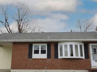 108 Oak Spring Dr, Glen Burnie, MD 21060