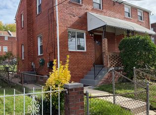 374 Chaplin St SE, Washington, DC 20019