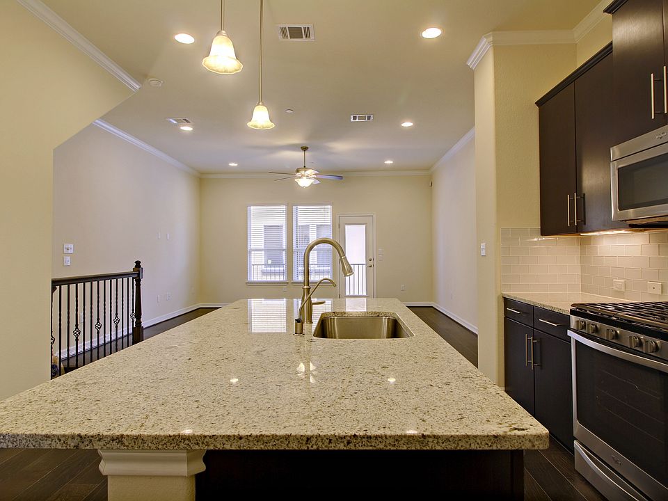 Gourmet Kitchen