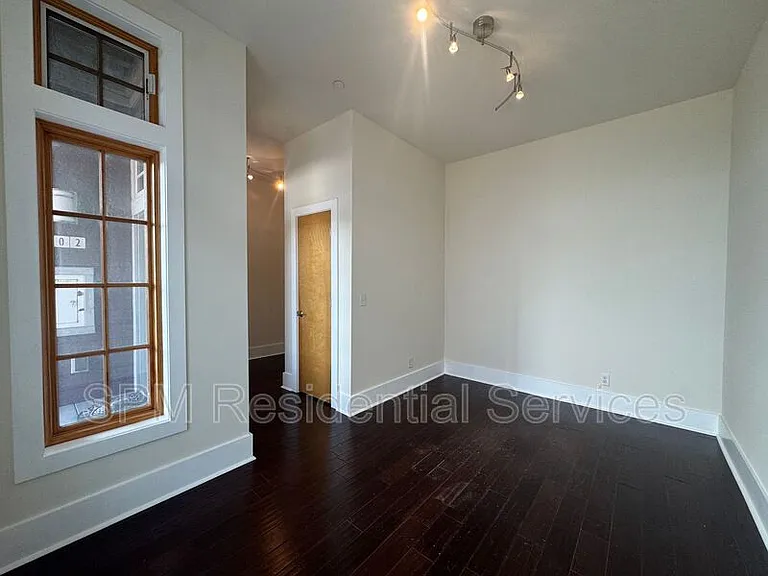 801 N 4th St #302 — Photo 4