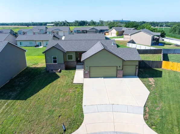 4605 S Flora Ct, Wichita, KS 67215
