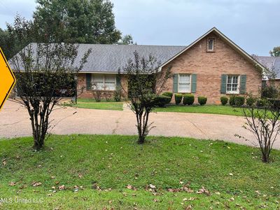 810 Colonial Cir, Jackson, MS, 39211