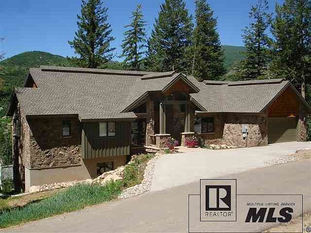 1st image of 2464 Clubhouse Dr