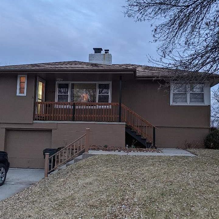 1st image of 7529 S 88th St