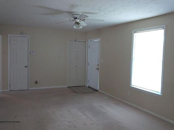 3rd image of 133 Teresa Ave