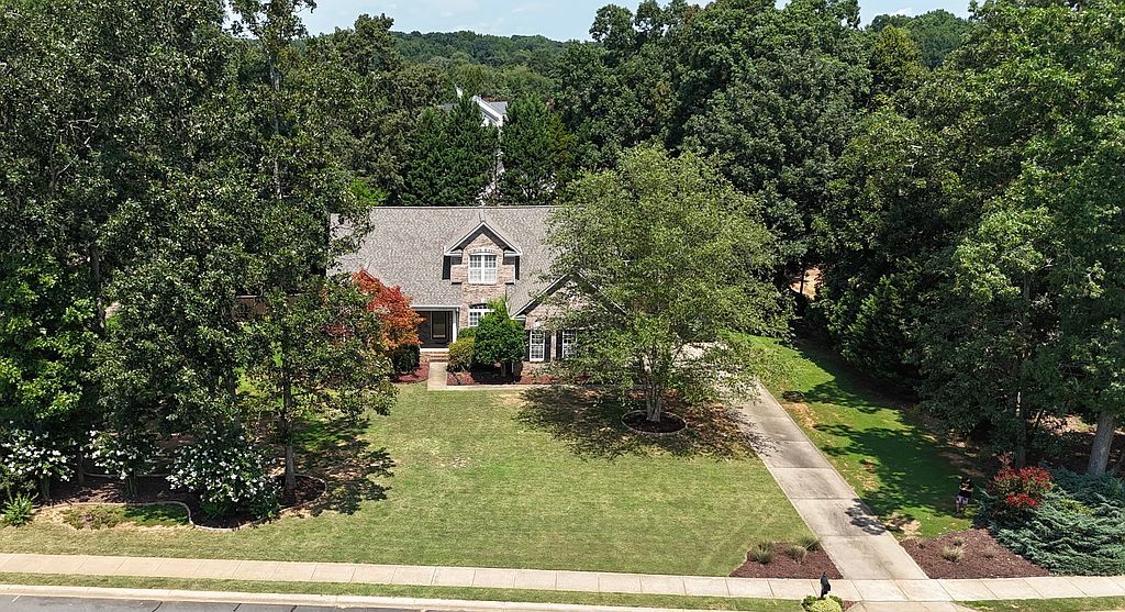 2107 Heath Lake Dr - Property Image