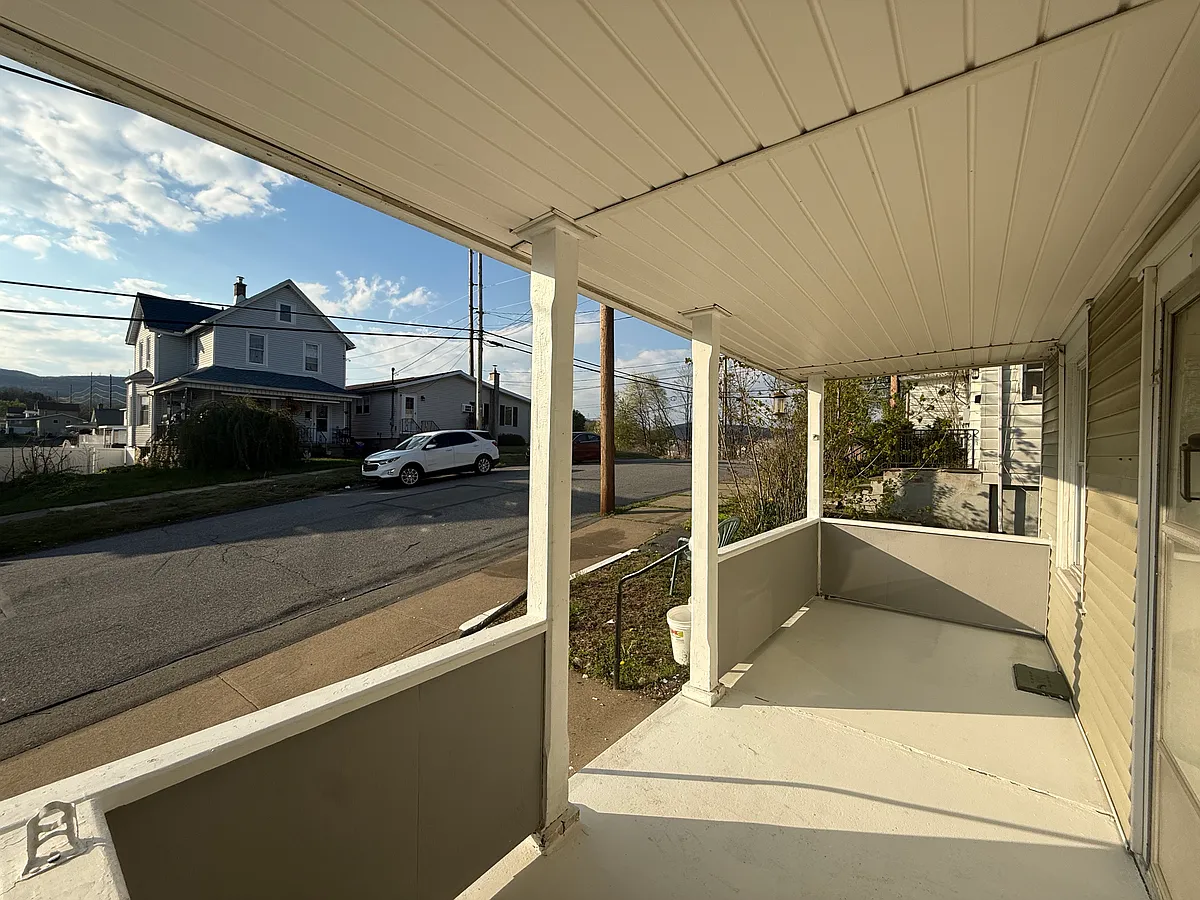 Building Photo - 1210-1212 N Rebecca Ave #3