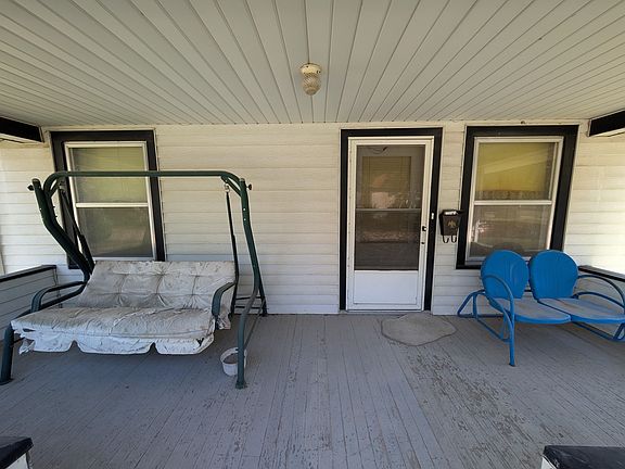 3rd image of 2115 9th St