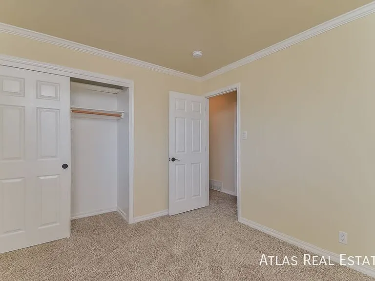 2611 Waldean St — Photo 7