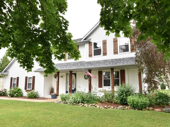 953 Arlon COURT, Belgium, WI 53004