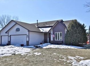 9409 Parkside Cir, Champlin, MN 55316