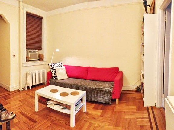4th image of 123 E 90th St APT 2C