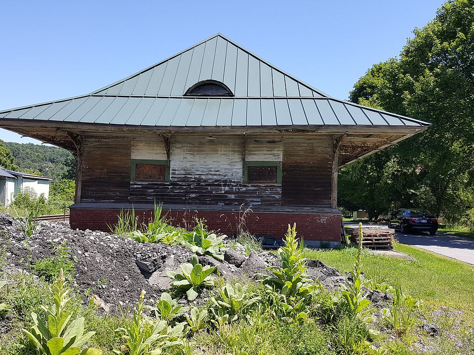 1st image of 19 Teller Ave