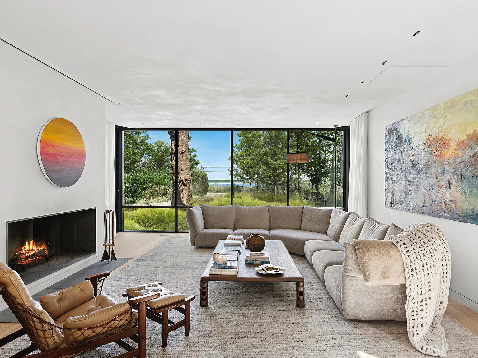 Stunning Waterfront Retreat in Sag Harbor — Photo 3