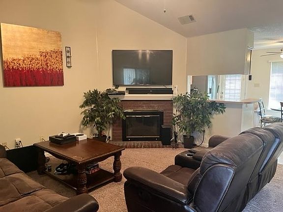 4th image of 1810 Black Bear Cir W