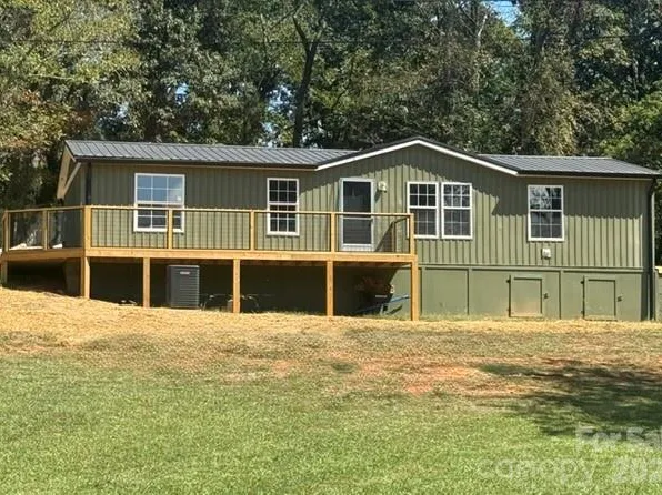 25 Jason Case Dr #1B, Candler, NC 28715