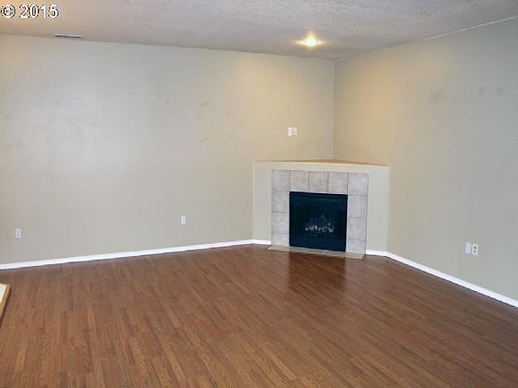 2nd image of 1737 SE 29th Ave