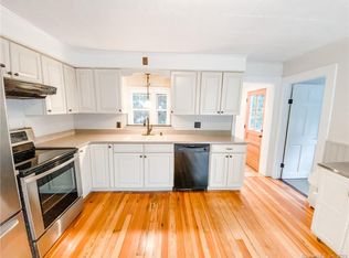 24 High St, Killingly, CT 06239