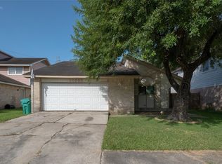 10523 Kirkgreen Dr, Houston, TX 77089