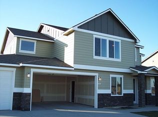 731 Pikes Peak Dr, West Richland, WA 99353