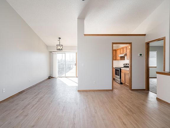 Living Room to Eating Area, Kitchen & Master Bedroom