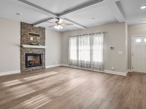 4th image of 2441 Bucklin Dr