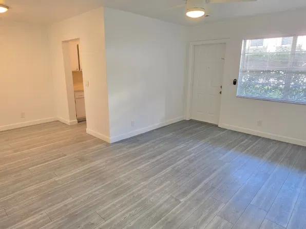 (undisclosed Address), Hollywood, FL 33020