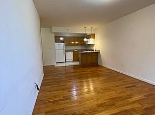 32-01 38th Ave #305, Long Island City, NY 11101