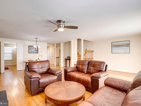 2nd image of 8931 Park Forest Dr