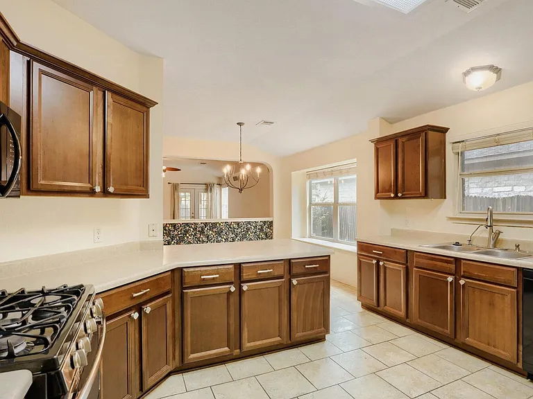 3410 Yogi Berra Way — Photo 3