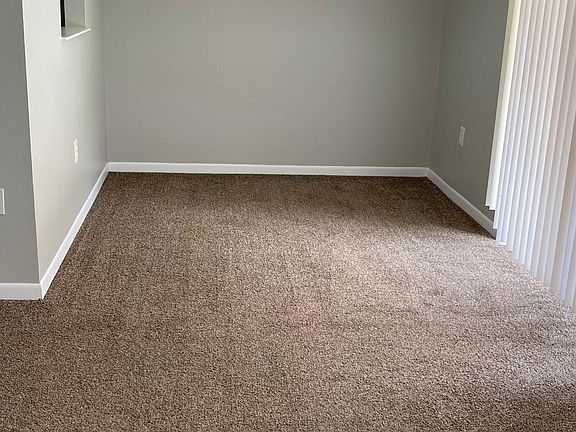 Lovely Dining Area off living room