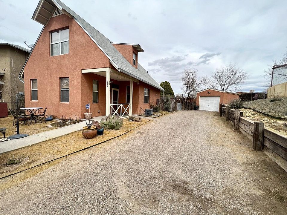 1st image of 427 Placido Martinez Ct NE