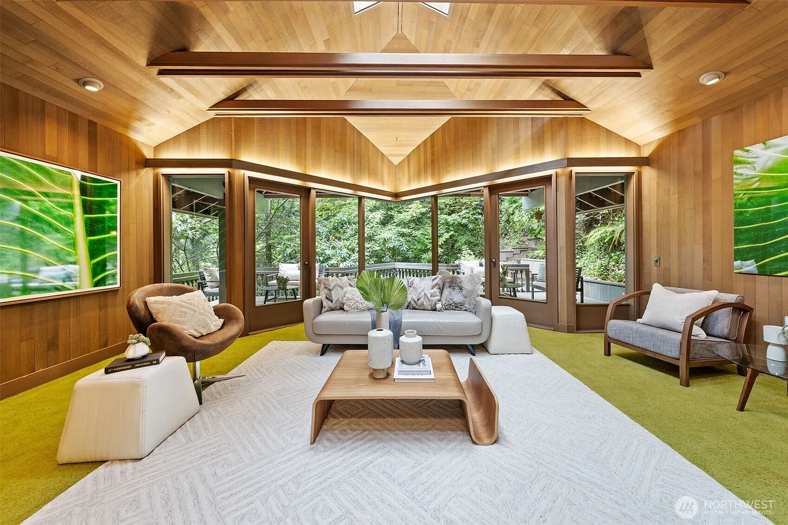 6 Lindley Road photo 1