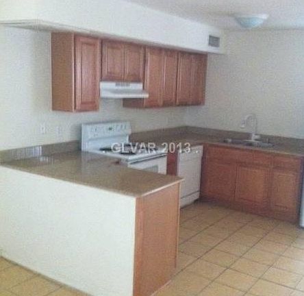 2nd image of 1125 Century Garden Dr #A