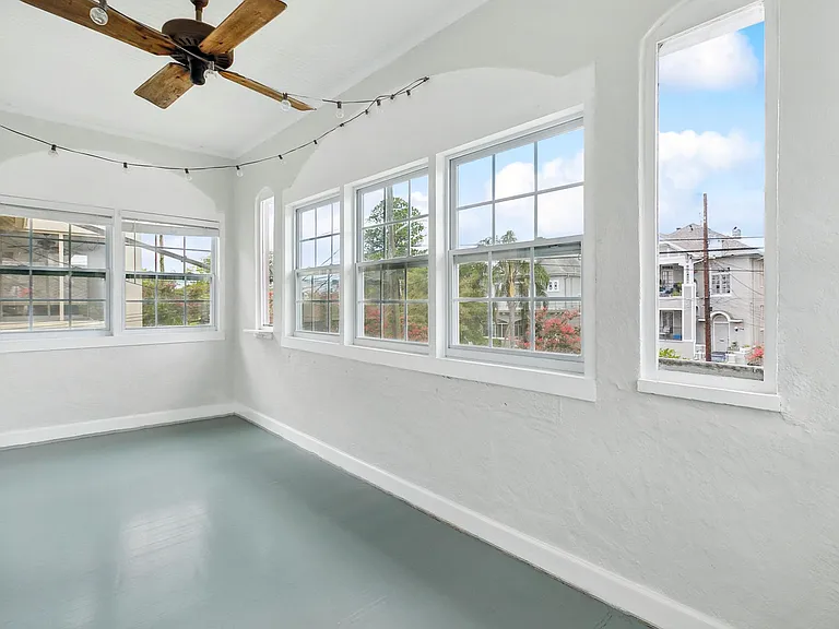 2217 Jefferson Ave — Photo 3