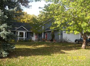 2601 Meadow Oak Ln, Monticello, MN 55362