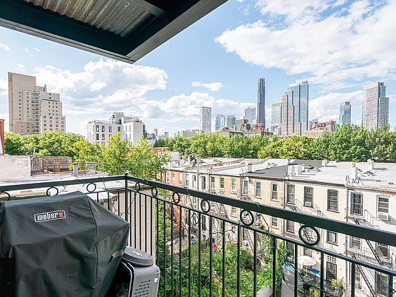 4th image of 567 Warren St APT 603