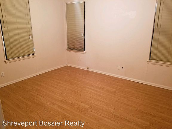 5th image of 3647 Bellaire Ave