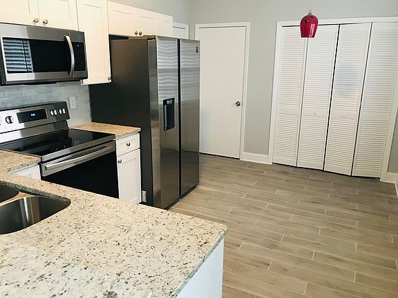 2nd image of 13310 Kearney Way