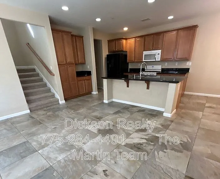 2726 Alessandro Dr — Photo 2