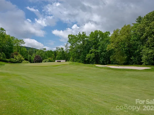 J 33 Cherokee Point, Lake Toxaway, NC 28747