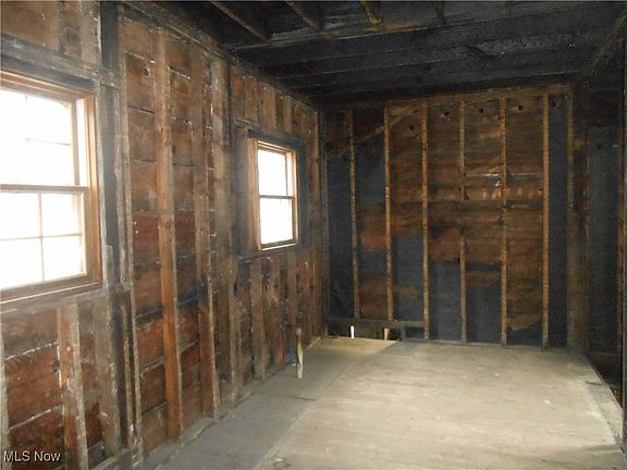 36th image of 1683 Juanita Ave