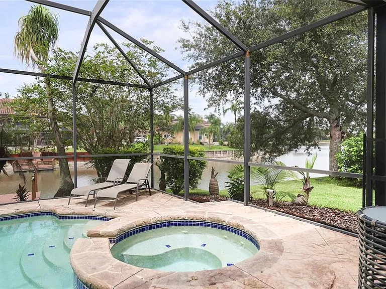 18014 Java Isle Dr — Photo 33