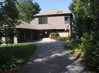 4113 Lake Shore Dr, Charlevoix, MI 49720