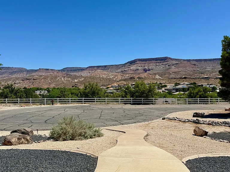 1425 S Staghorn St — Photo 35