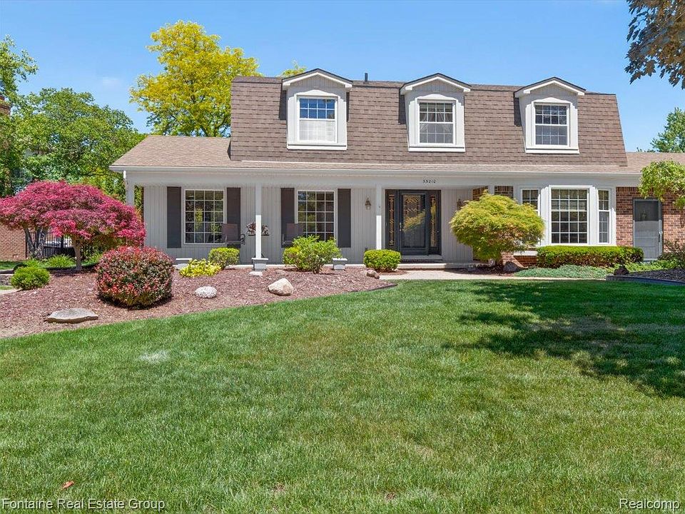 1st image of 35210 Lancashire Rd