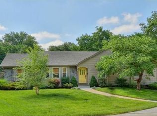 7601 W 101st St, Overland Park, KS 66212