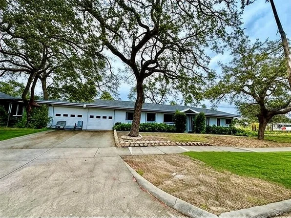 1005 Apache Trl, Clearwater, FL 33755